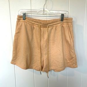 Pink lounge shorts with pockets